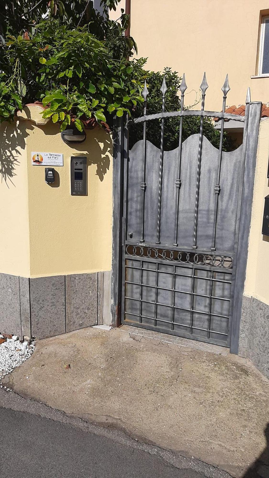 Ferienwohnung La Terrazza Sul Faro Fiumicino Exterior foto